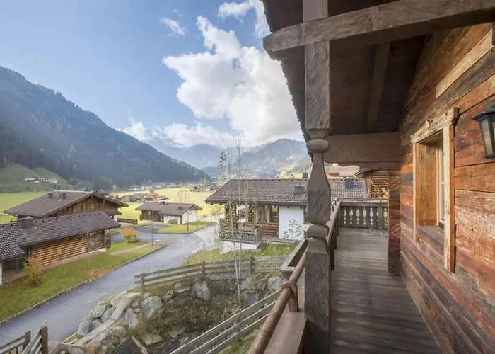 Schoeneben Hohe Schwalbe Wald im Pinzgau
